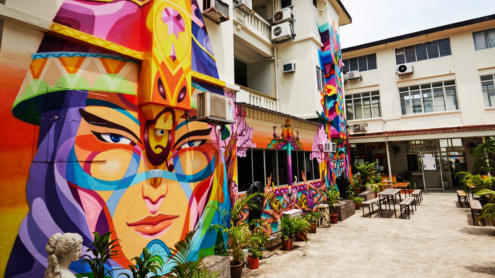 Mural at 195 Pearl's Hill Terrace